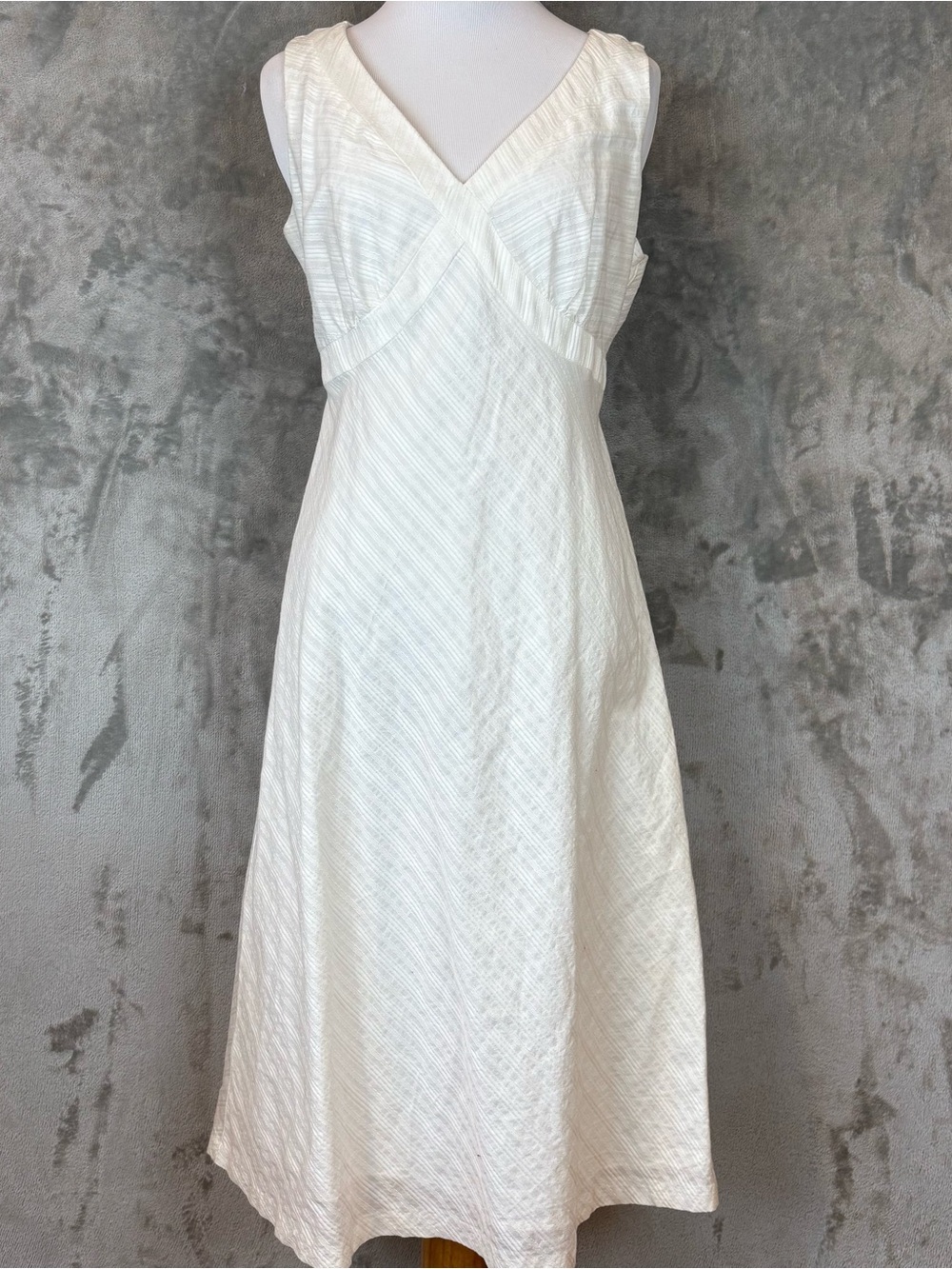 Merona White Sleeveless V-Neck Dress Wmn’s 10